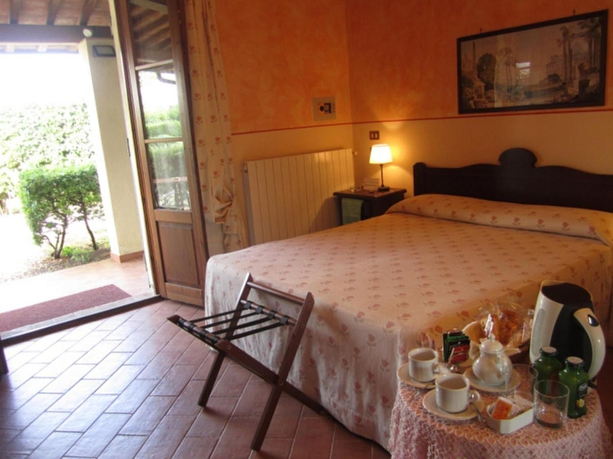 Le Volpaie Hotell San Gimignano Rum bild