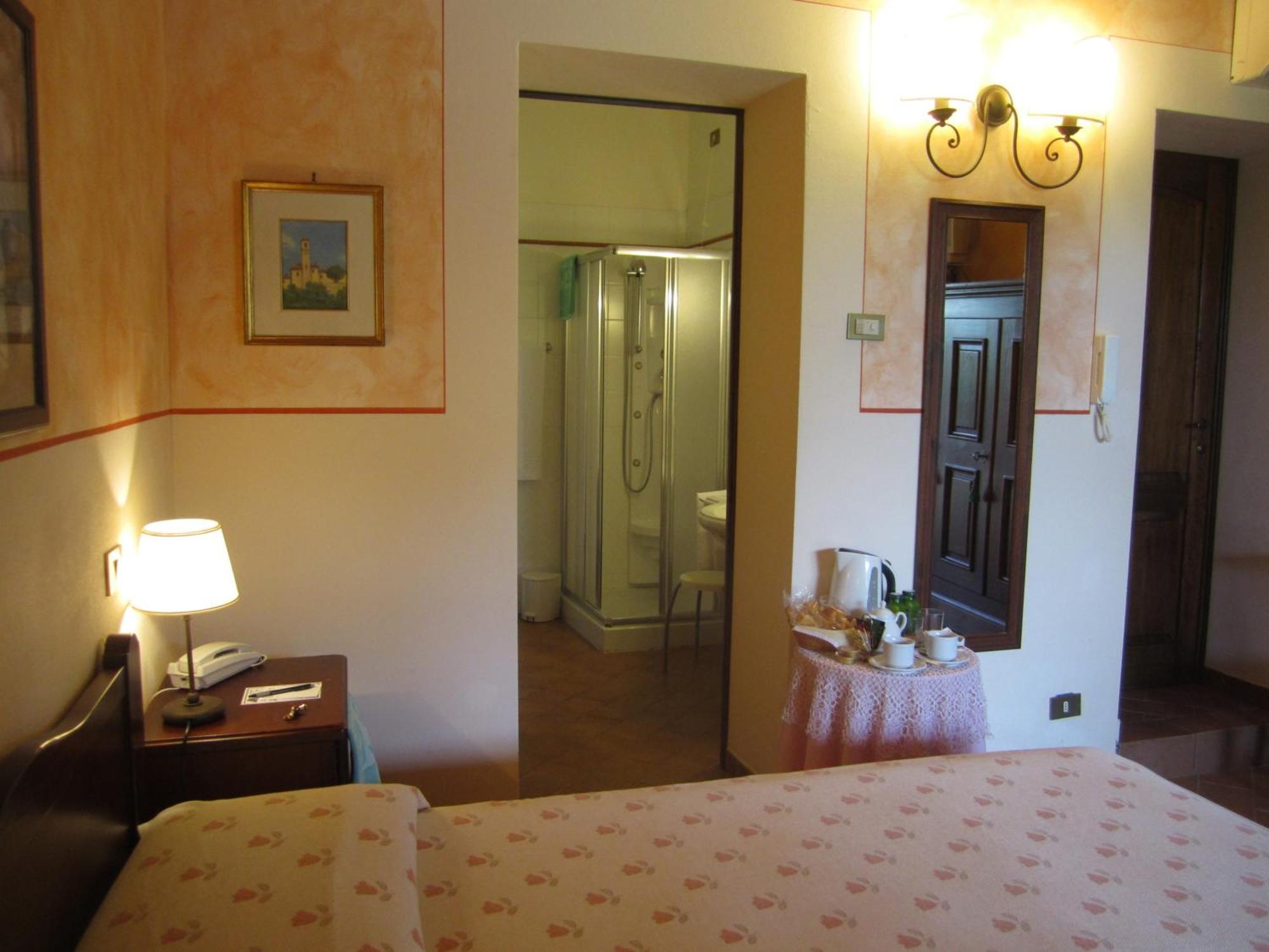 Le Volpaie Hotell San Gimignano Rum bild