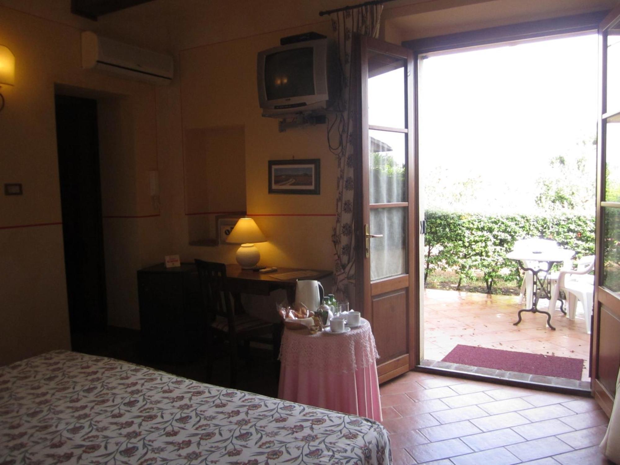 Le Volpaie Hotell San Gimignano Rum bild